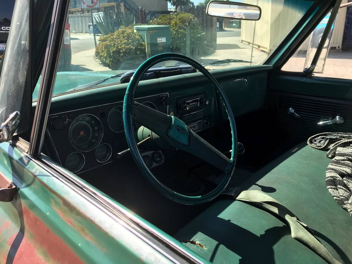 Chevy-c30-1967-green-3