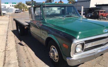 Chevy-c30-1967-green-4
