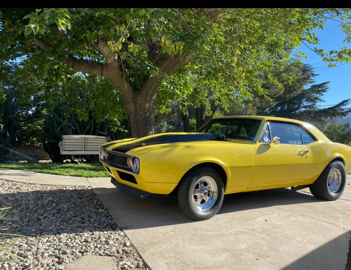 Chevy-camaro-1967-yellow-2
