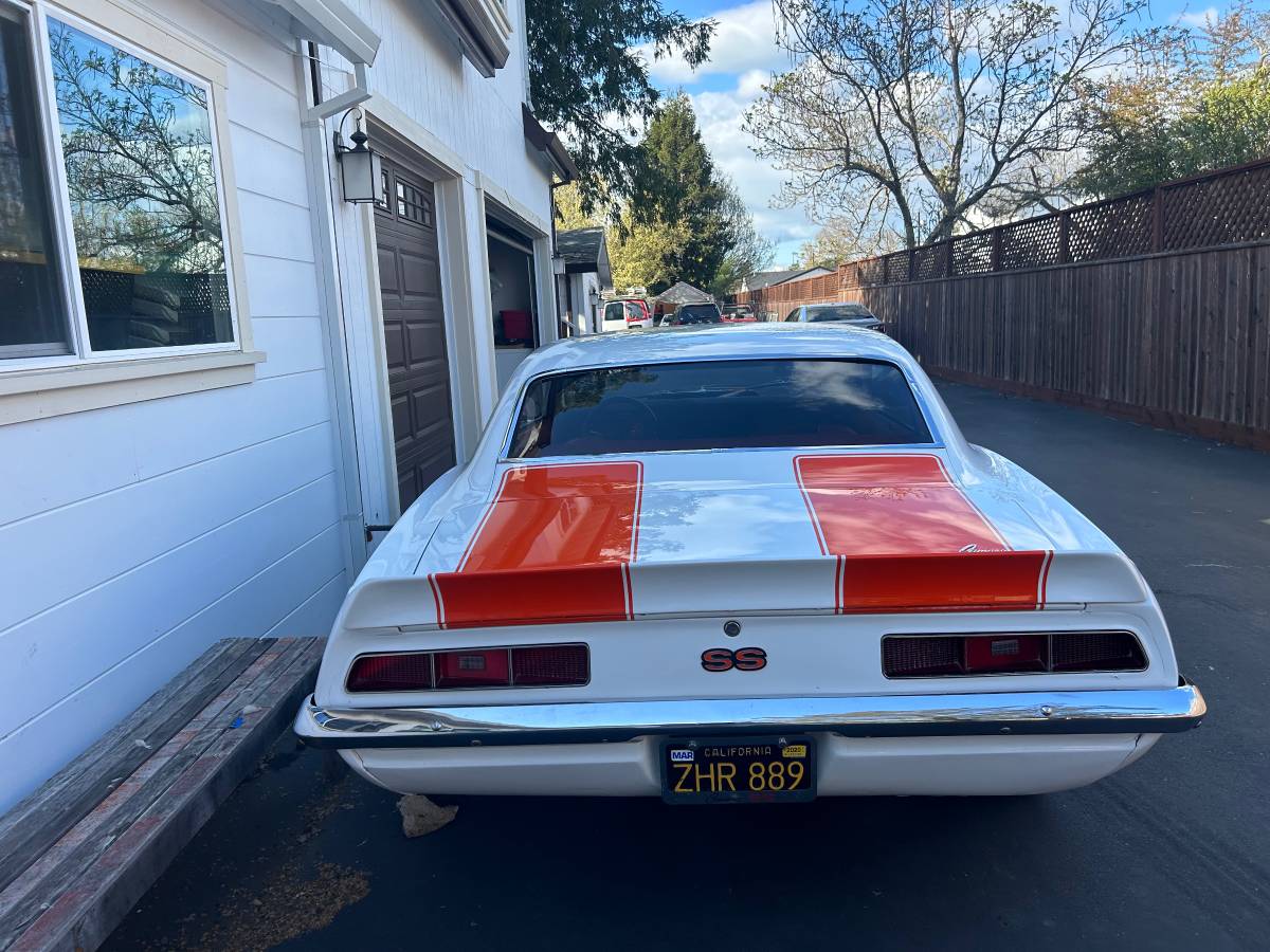 Chevy-camaro-1969-27