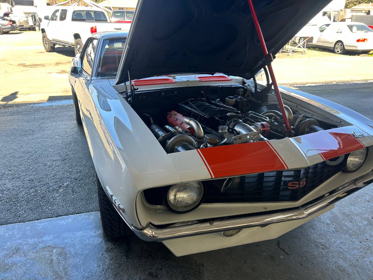 Chevy-camaro-1969-34