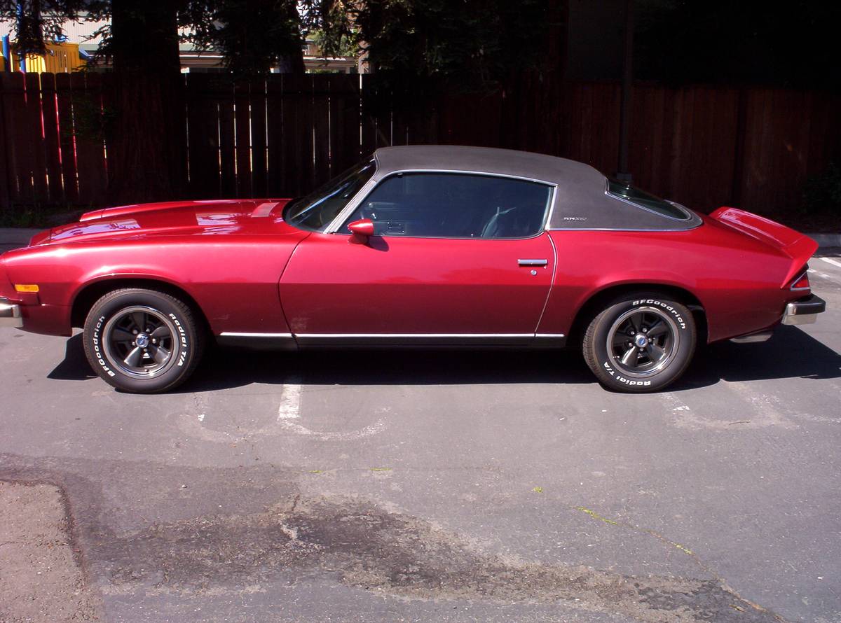 Chevy-camaro-1974-red