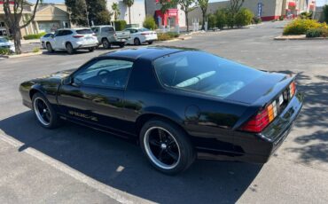 Chevy-camaro-1987-black-7