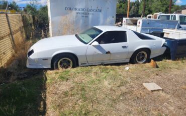Chevy-camaro-1988-white