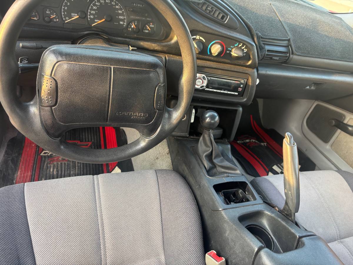 Chevy-camaro-1994-5