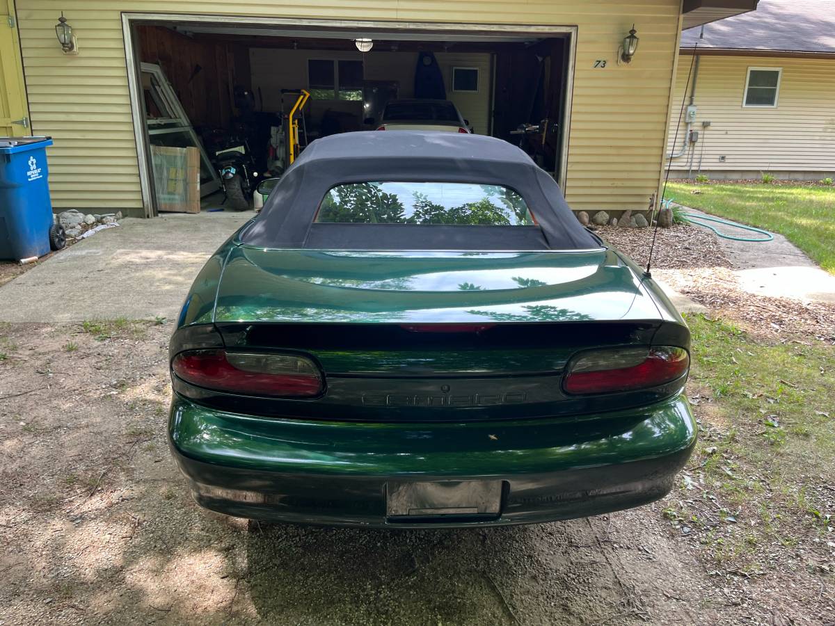 Chevy-camaro-1996-green-2