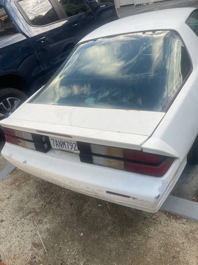 Chevy-camaro-rs-1987-13