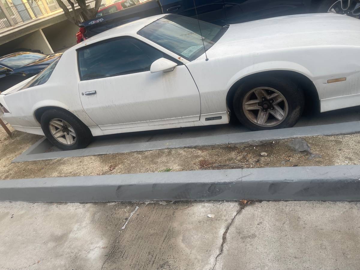 Chevy-camaro-rs-1987-8