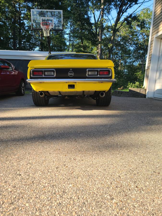 Chevy-camaro-ss-1968-yellow-9
