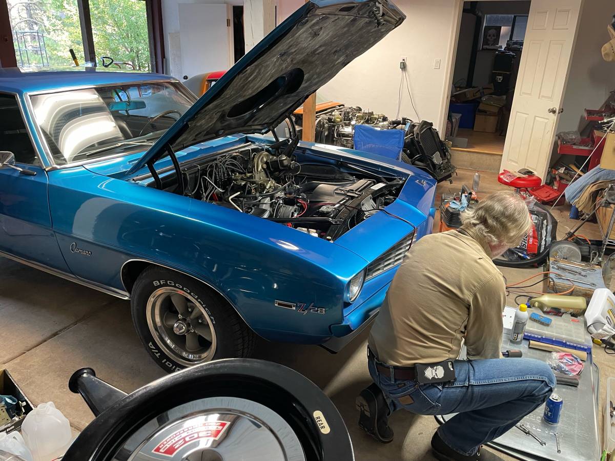 Chevy-camaro-z28-1969-blue-11