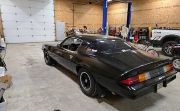 Chevy-camaro-z28-1979-black-3