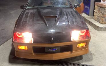 Chevy-camaro-z28-1988-custom-3