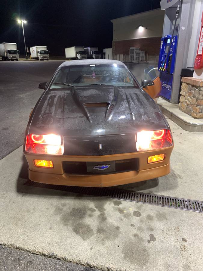 Chevy-camaro-z28-1988-custom-3