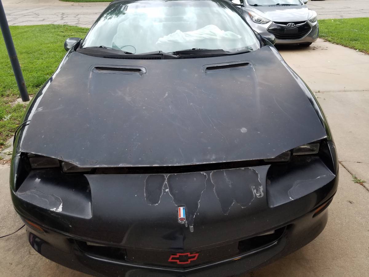 Chevy-camaro-z28-1995-black-7