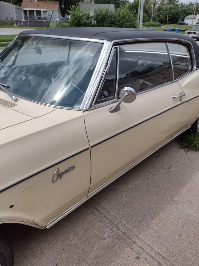 Chevy-caprice-1966-yellow-12