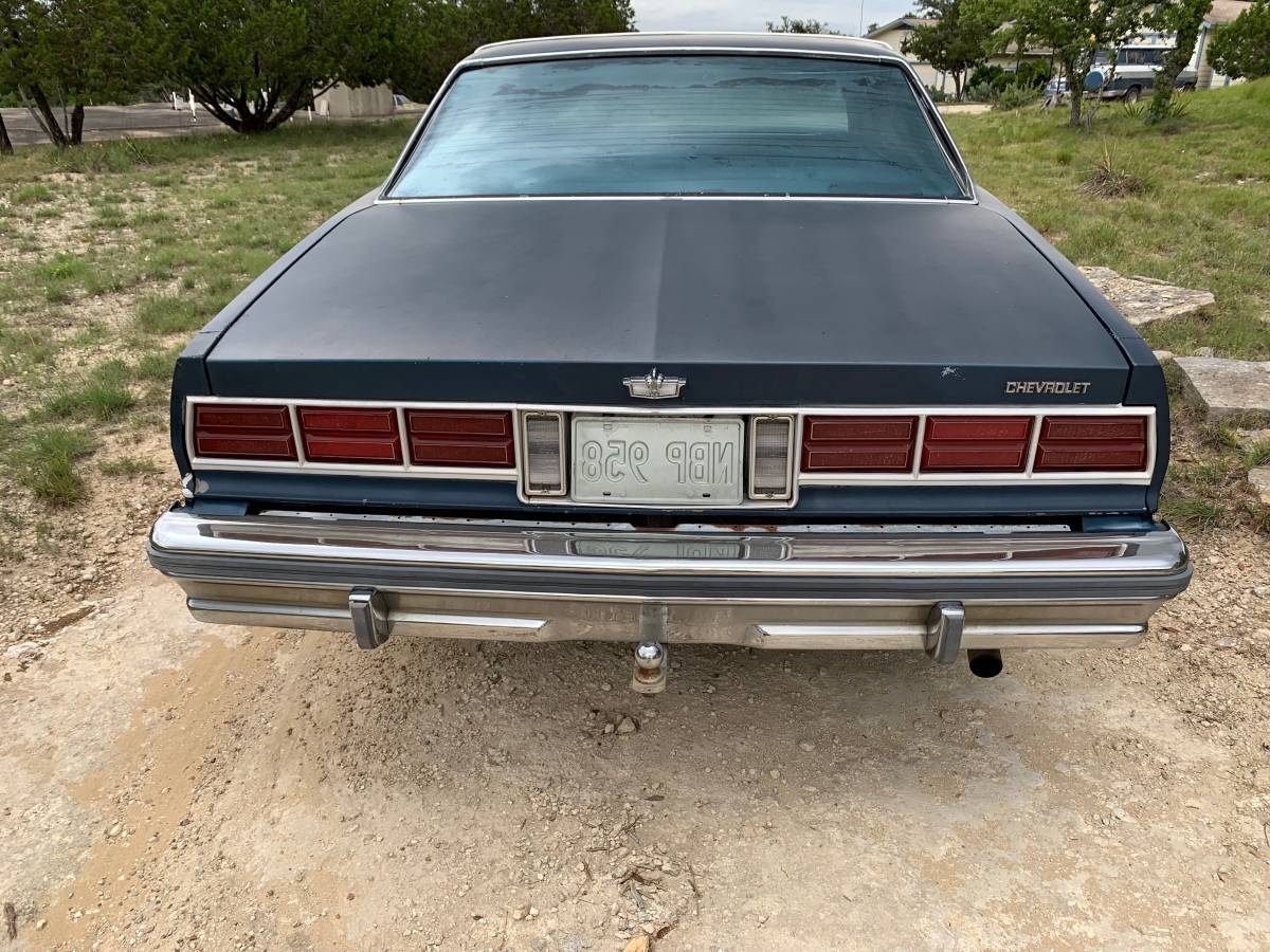 Chevy-caprice-1978-blue-17