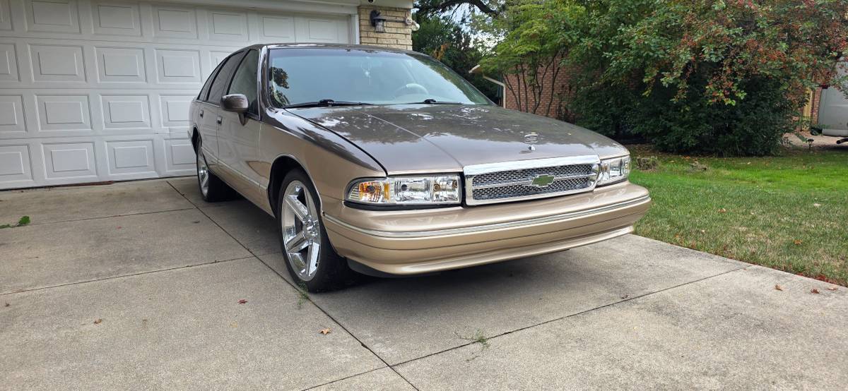 Chevy-caprice-1994-brown