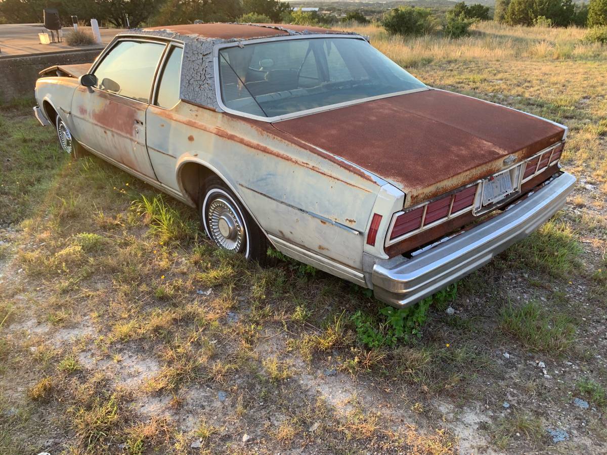 Chevy-caprice-classic-1978-blue-1