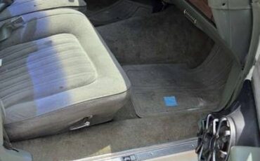 Chevy-caprice-classic-1986-white-1
