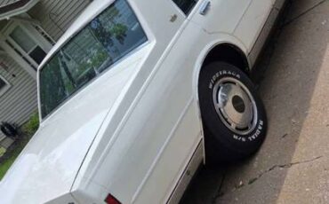 Chevy-caprice-classic-1986-white-11