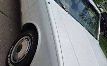 Chevy-caprice-classic-1986-white-15