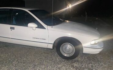 Chevy-caprice-classic-1991-white-1