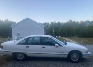 Chevy-caprice-classic-1991-white-2