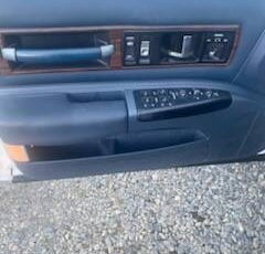 Chevy-caprice-classic-1991-white-4