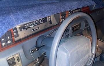 Chevy-caprice-classic-1991-white-4