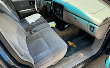 Chevy-caprice-classic-1996-green-18