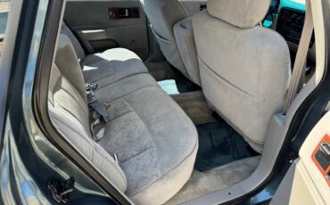 Chevy-caprice-classic-1996-green-19