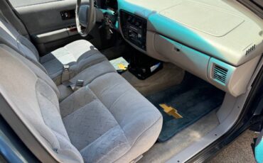 Chevy-caprice-classic-1996-green-2