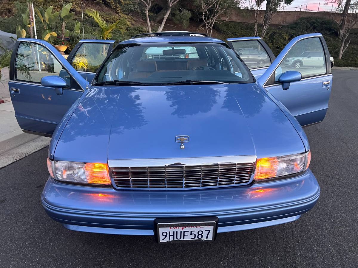 Chevy-caprice-wagon-1991-11