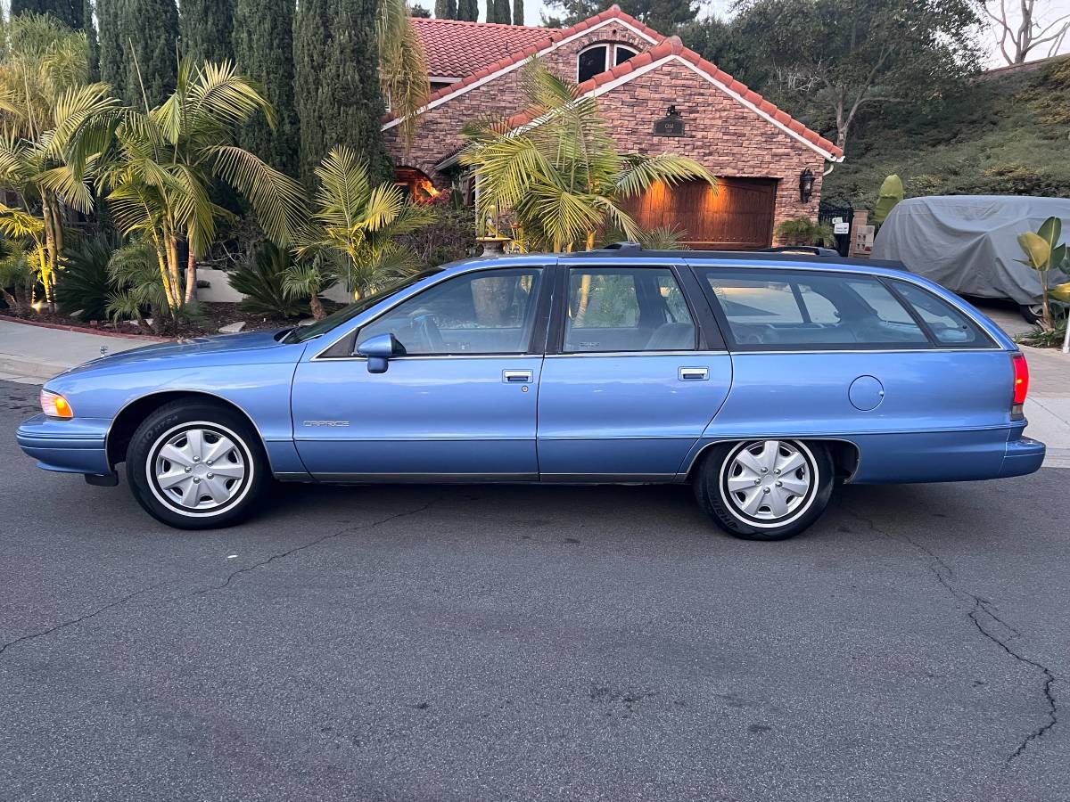Chevy-caprice-wagon-1991-2
