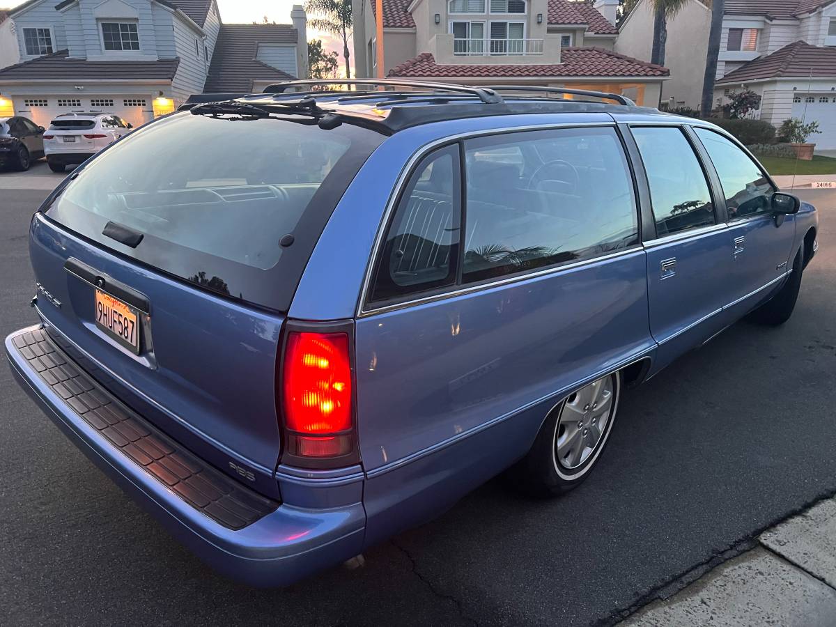 Chevy-caprice-wagon-1991-22