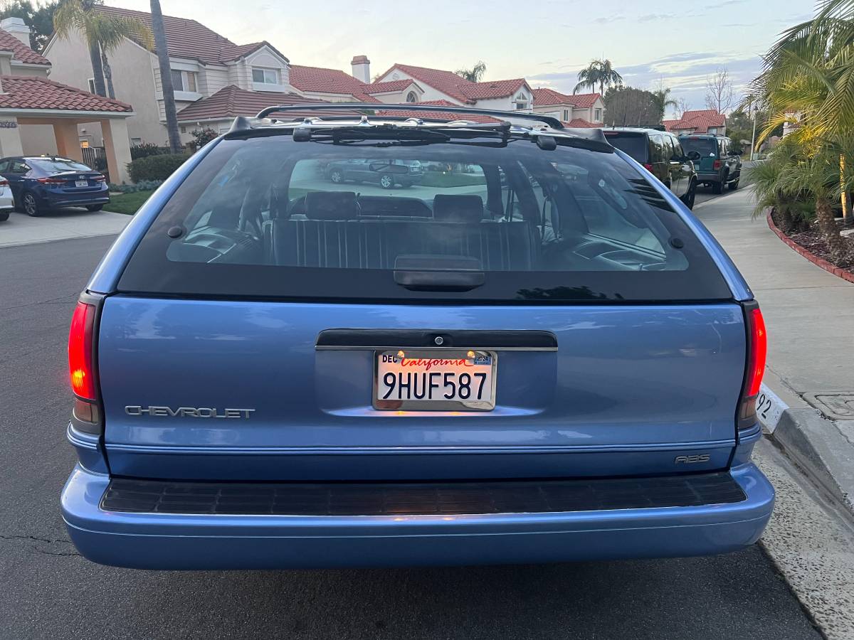 Chevy-caprice-wagon-1991-4
