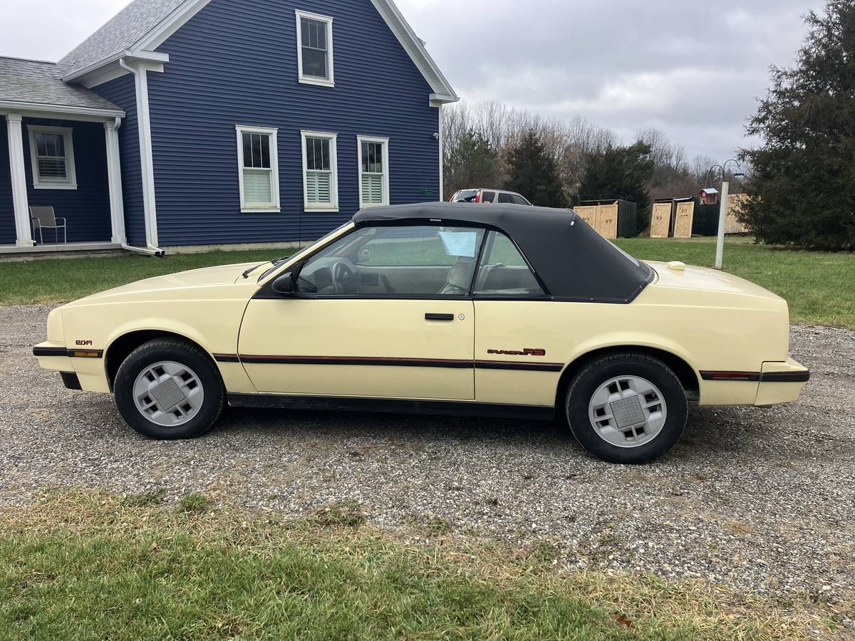 Chevy-cavalier-1986