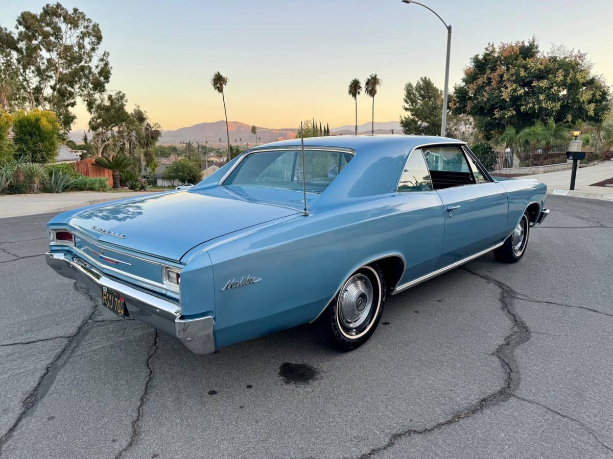 Chevy-chevelle-malibu-1966-11