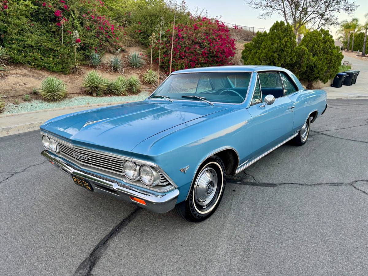 Chevy-chevelle-malibu-1966-20