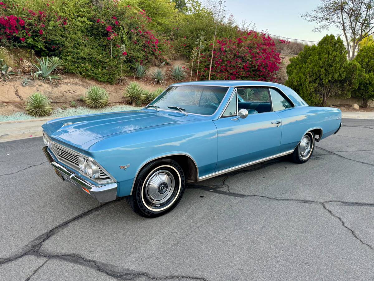 Chevy-chevelle-malibu-1966-3