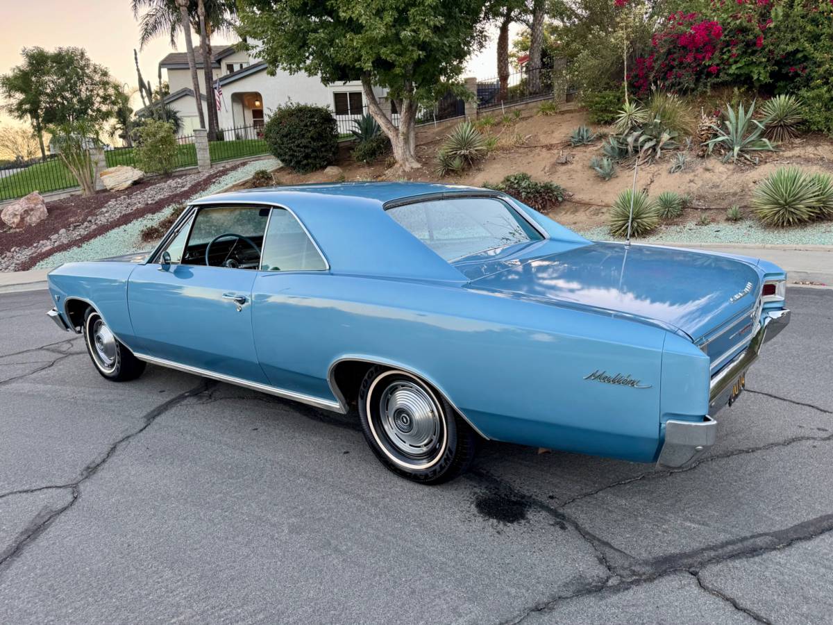 Chevy-chevelle-malibu-1966-6