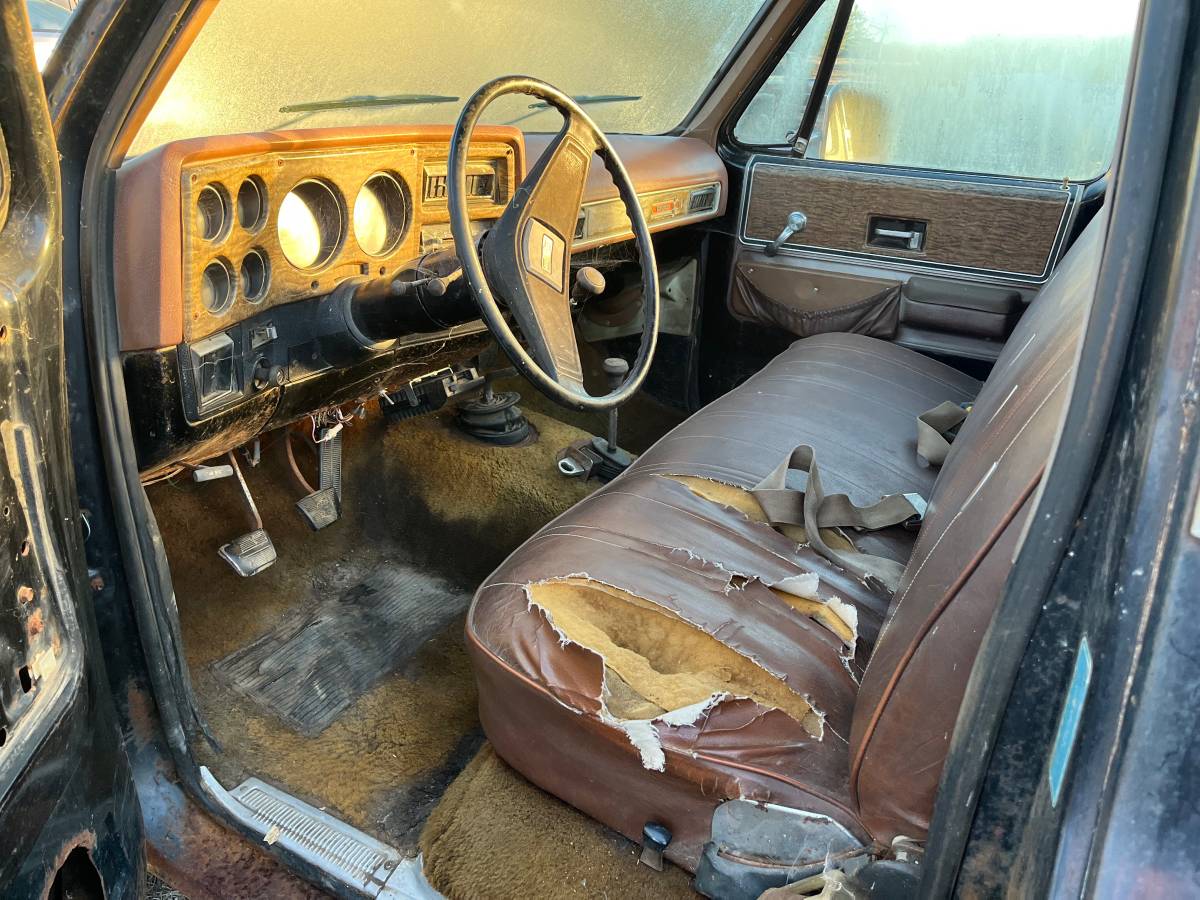 Chevy-cheyenne-1975-6