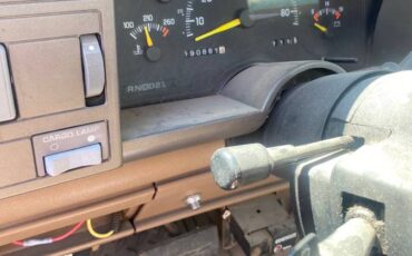Chevy-cheyenne-1994-white-3