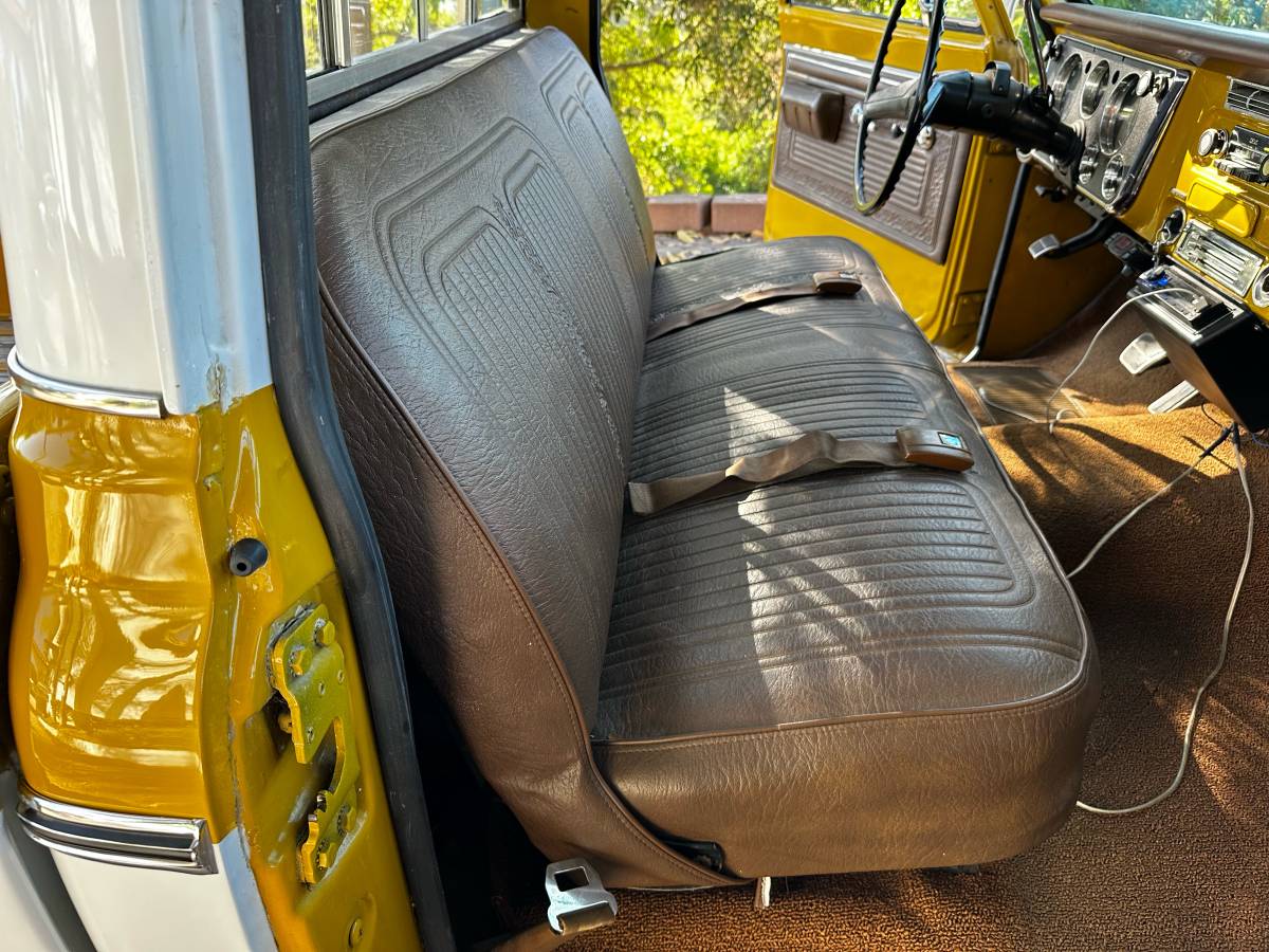 Chevy-cheyenne-20-1971-yellow-14