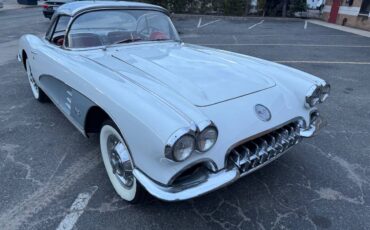 Chevy-corvette-1960-white-3