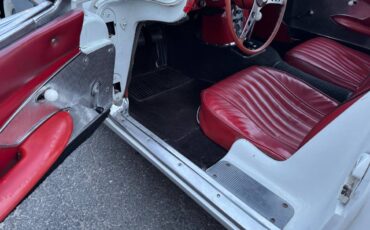 Chevy-corvette-1960-white-6