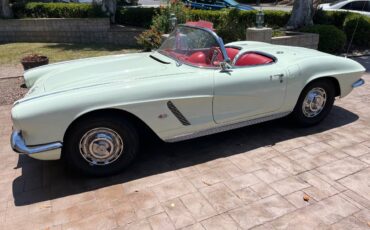 Chevy-corvette-1962-10