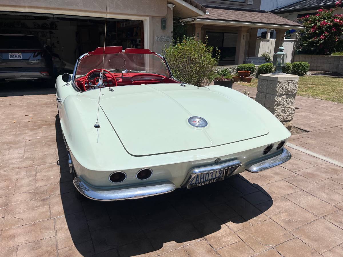 Chevy-corvette-1962