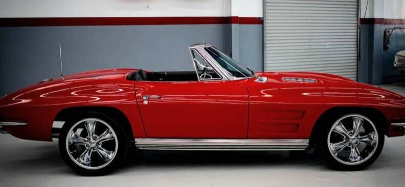 Chevy-corvette-1964-red