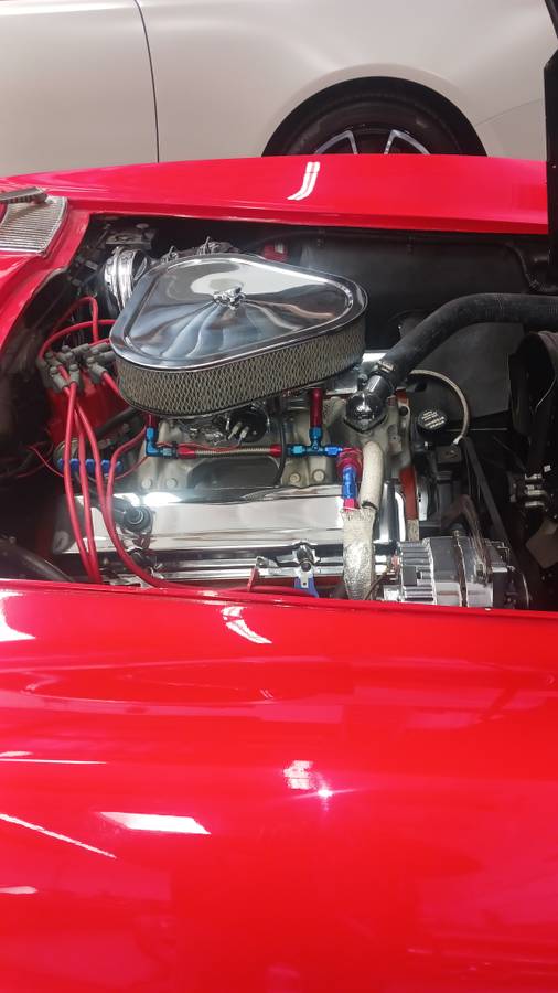 Chevy-corvette-1964-red-8